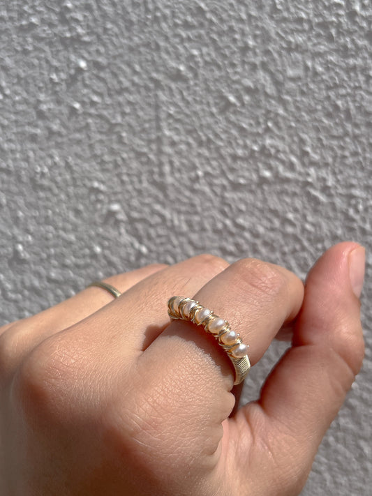 Rose Pearl Ring
